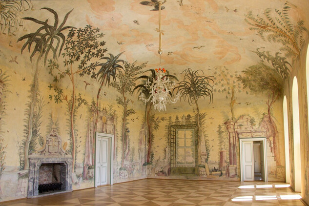 Zrestaurované malby Anotnína Tuvory na zámku Nebílovy, restaurátorka Karine Artouni obdržela Cenu generální ředitelky NPÚ, rok 2014
